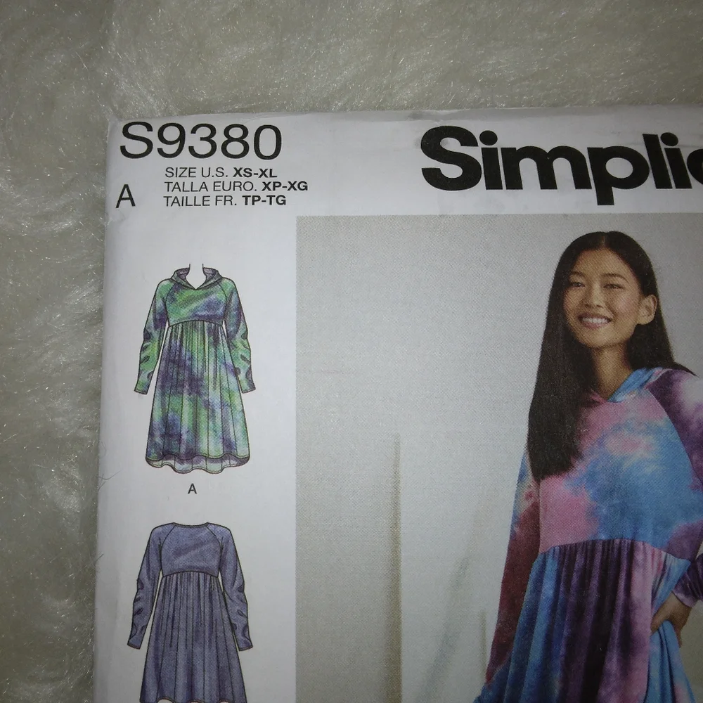 SIMPLICITY S9380 Sz XS-XL Misses' Sweatshirt Dresses In Variarions EASY